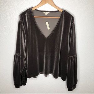 **NWT Madewell Velvet Bubble Sleeve Top**